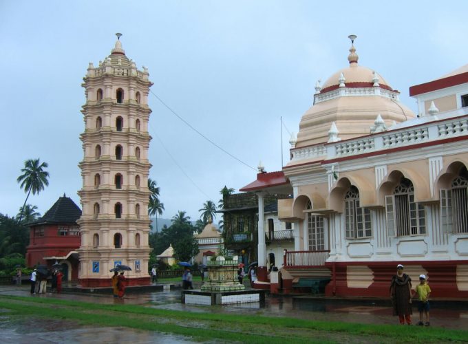 mangeshi temple goa 680x500