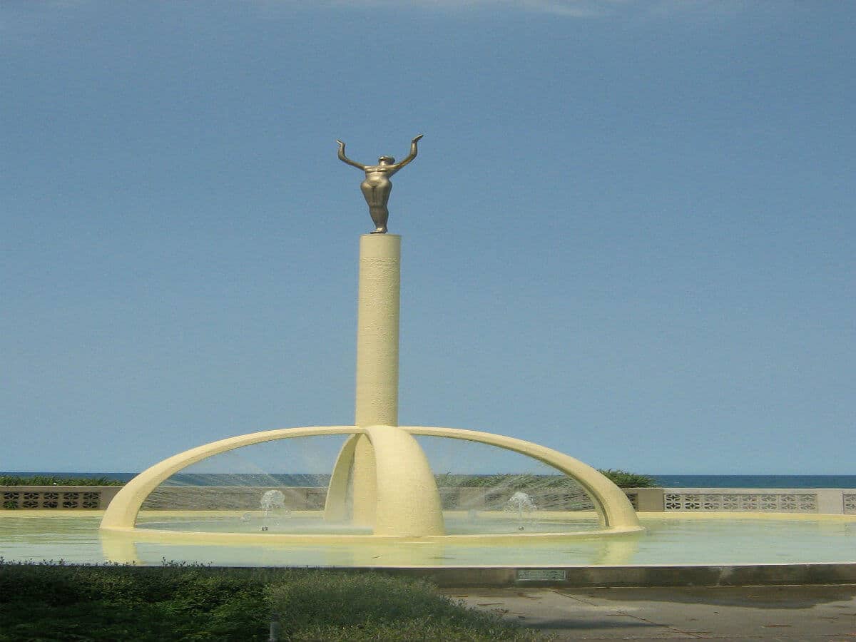 Pacific napier statue