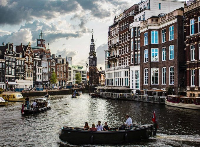Europe amsterdam river 680x500