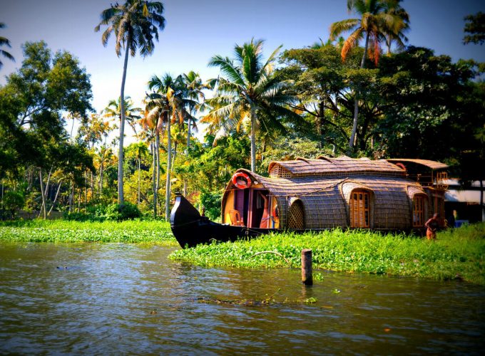 water boat kerala 680x500