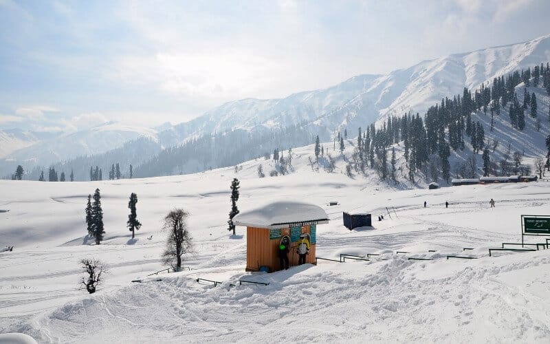 kashmir honeymoon packages