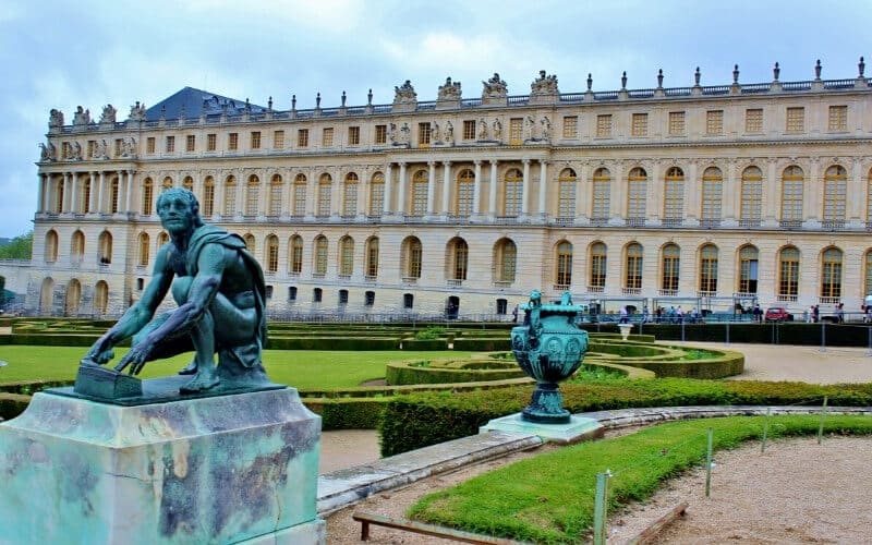 paris honeymoon tour packages